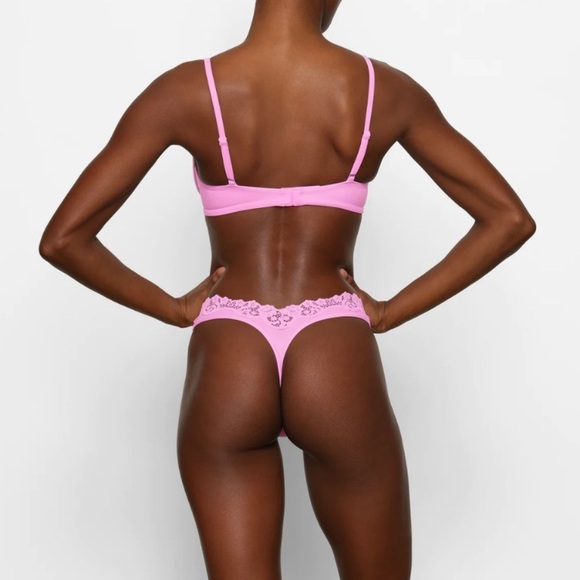 NEW SKIMS Fits Everybody Lace Unlined Scoop Bra Underwire, Petal Lilac, 46DD - Picture 2 of 11